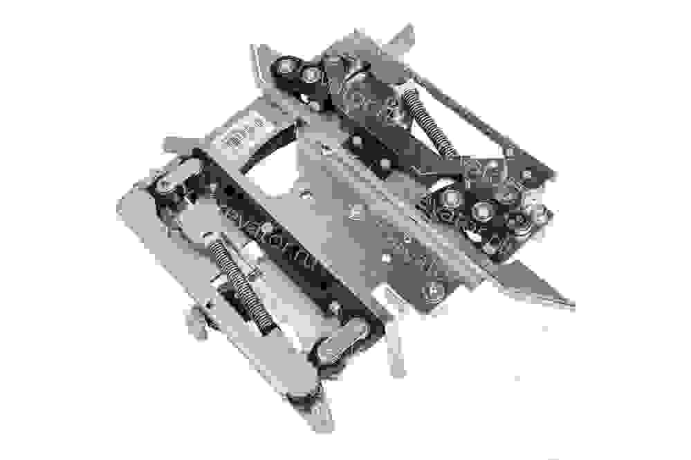 Отводка привода двери кабины правая KM601500G13 Kone