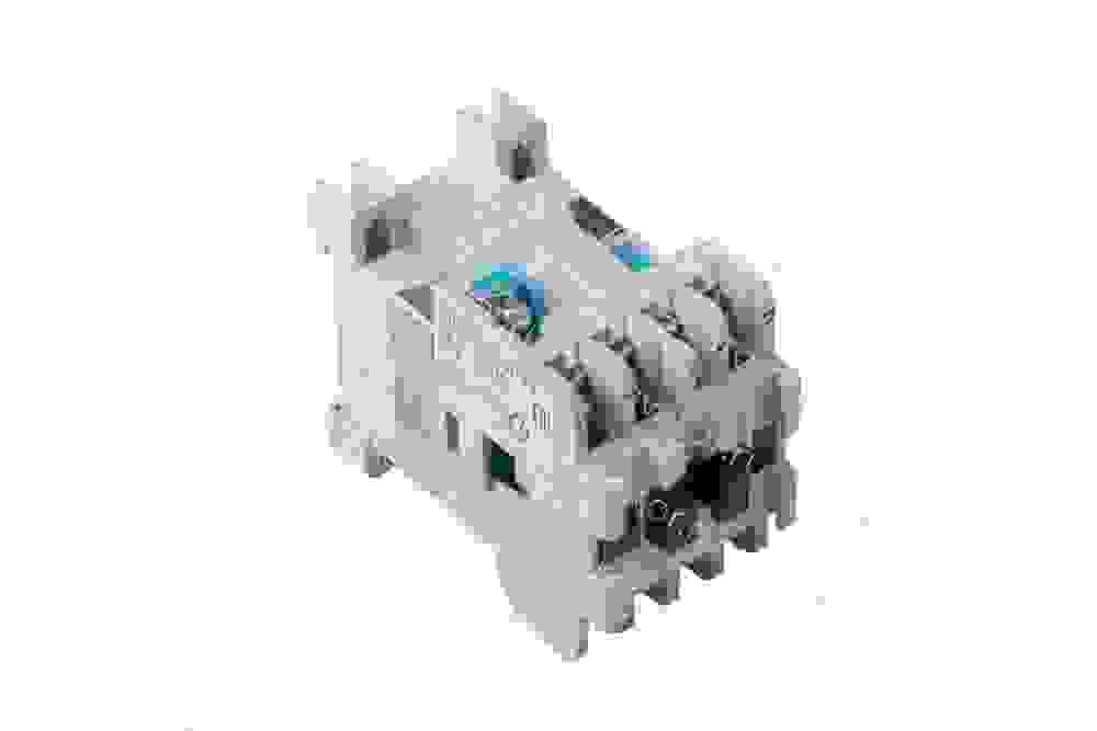 Пускатель 24VAC 10А ПМ12-010100