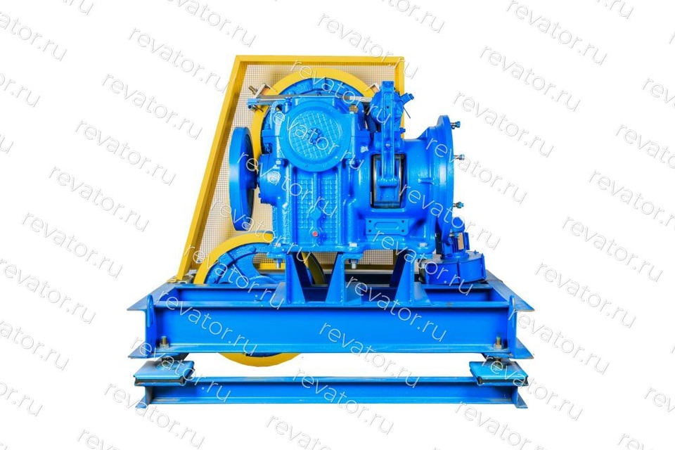 Лебедка б/двигателя правая Q=1000г V=1,0 м/с шкив 650х4х15 348М.02.00.000Л-02 МЛЗ